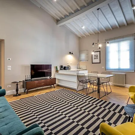 Apartamento Hs4u Ricasoli Luxury Near Duomo N.2 *